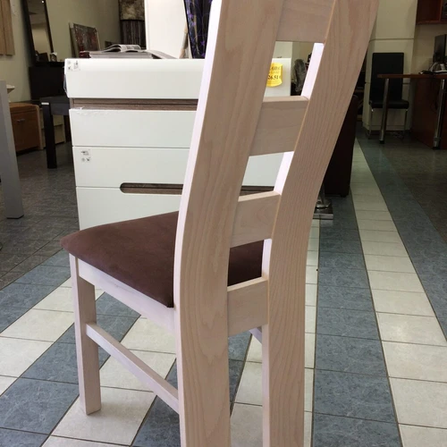 Kompaktiška medinė spintelė 99x44x41 cm