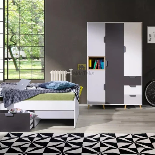 Tvarkinga lova su patalynės dėže, be čiužinio