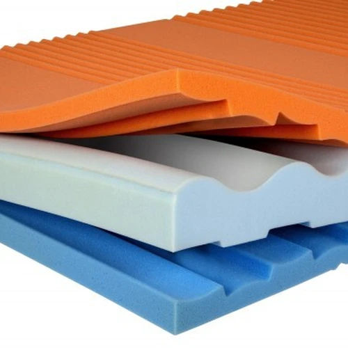 Patvarus čiužinys su 3 metų garantija, maksimali apkrova 120 kg