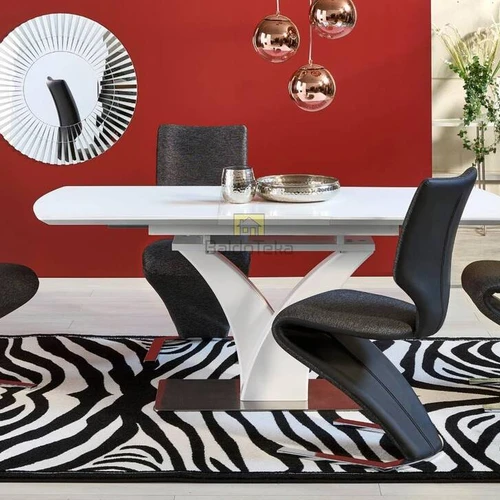 Modernus juodos spalvos ekooda fotelis su gobelenu