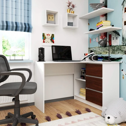 Modernus rašomasis stalas studijoms ir darbui