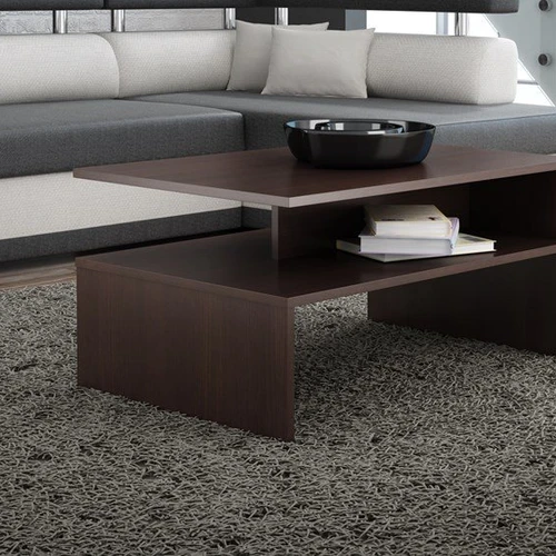 Stilingas tamsiai rudas staliukas su ABS briaunomis