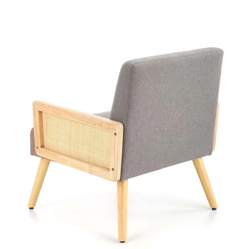 Patogi kėdė su rotango ir medžio deriniu pilkai