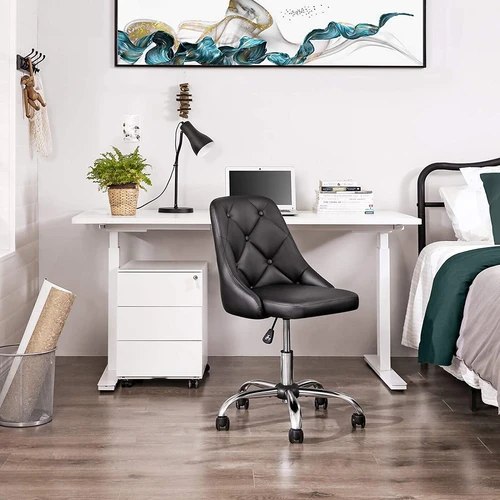 Patogi kėdė su putplasčio užpildu