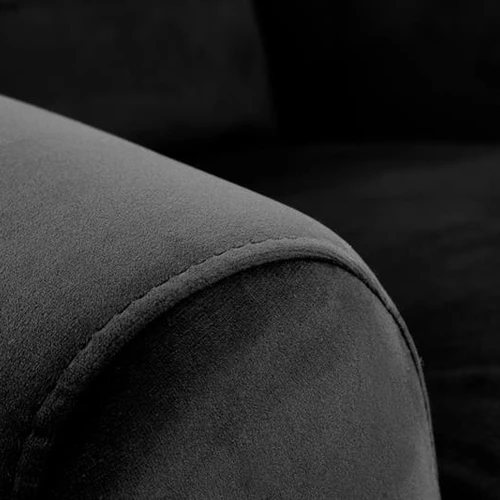 Aksominis atlošas sofai – patogumas ir stilius