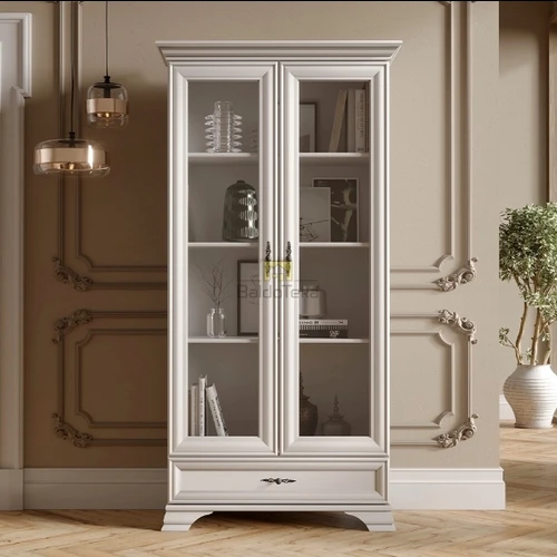 Kentuki spinta balta matinė, metalinės detalės