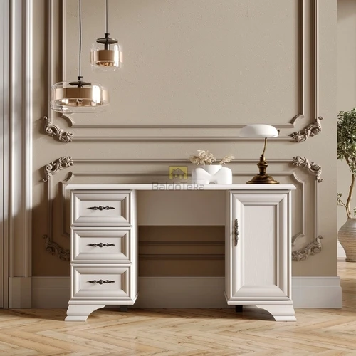 Elegantiška balta spinta su moderniu dizainu ir patina