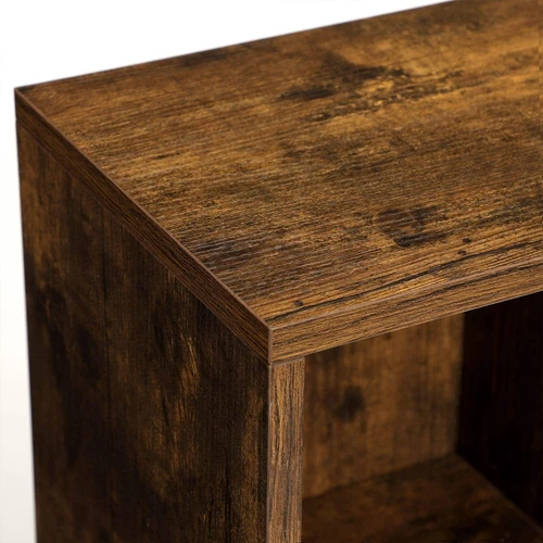 Erdvi lentyna miegamajam daiktams saugoti