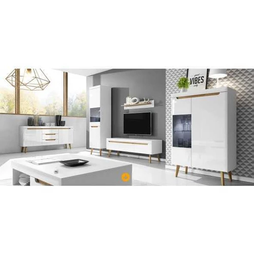 Balta blizgi komoda su dideliu saugojimu