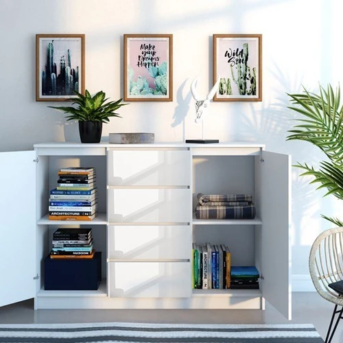 Praktiška komoda su ritininiais bėgeliais