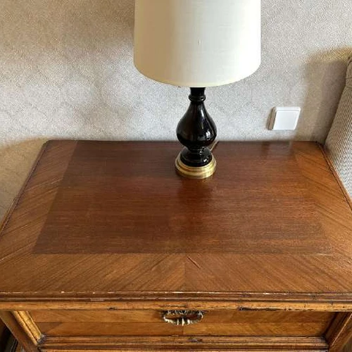 Puiki vintažinė komoda su trimis stalčiais