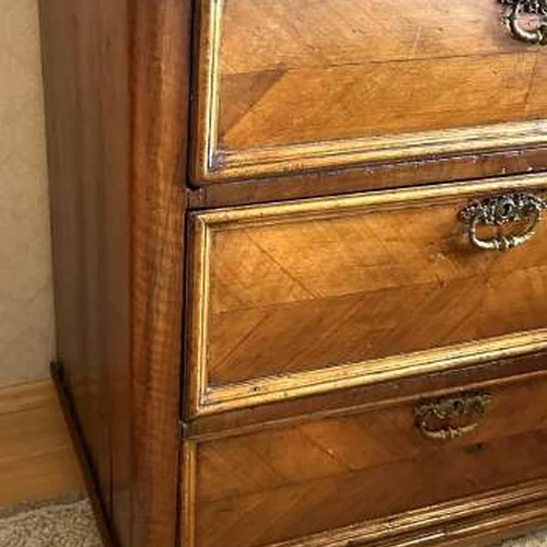 Graži komoda 84x84 cm