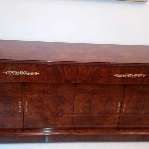 Italų rankų darbo alyvmedžio komoda – prabangos akcentas