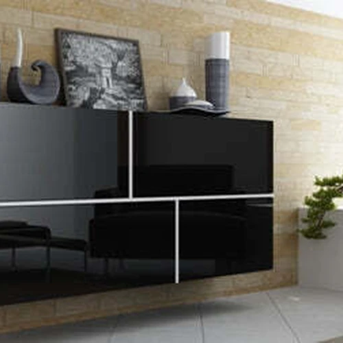 Erdvi spinta 80x170x40 cm su patogia rankena