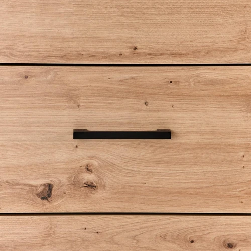 Patogi komoda su tvirtu laminuotu korpusu