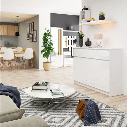 Moderni komoda su atsparia dilimui plokšte ir slydimo ritinėliais