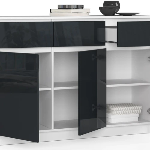 Stalčiai su metaliniais slydimo ritinėliais