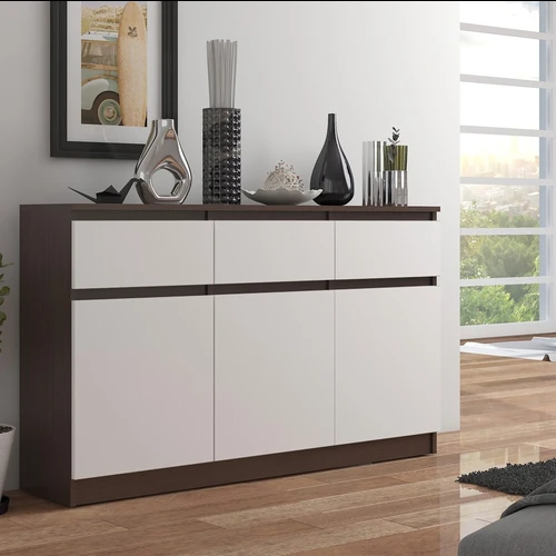 Minimalistinė komoda su erdviomis spintelėmis ir lentynėlėmis