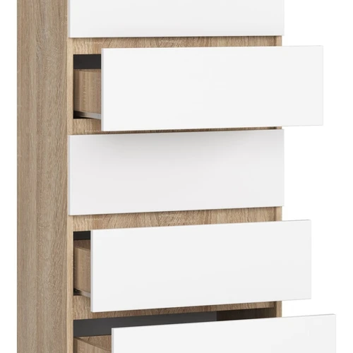 Patogi komoda su slidinčiais stalčiais