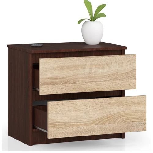 Elegantiška komoda su metaliniais ritinėliais