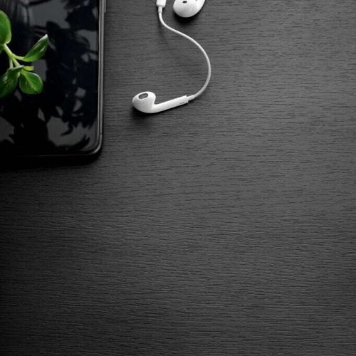 Šiuolaikiškas interjeras su moderniais baldais