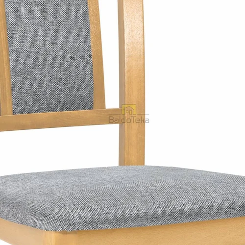 Natūralaus medžio spinta su gobelenu