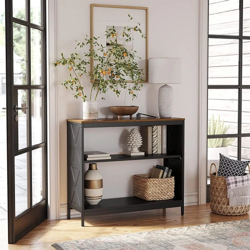 Tvirtas plieninis rėmas ir patvarios medžio drožlių plokštės