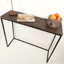 Elegantiška konsolė su natūralaus ąžuolo stalviršiu