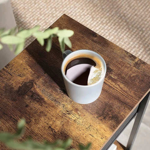 Praktiškas stalas su audinio stalčiais ir apsauga nuo apvirtimo