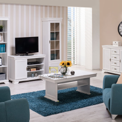 KORA pušies Anderson spinta – modernus dizainas