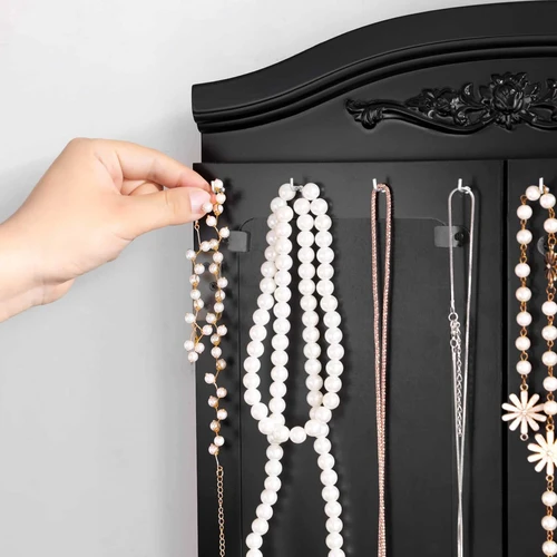 Juodos spalvos MDF staliukas su 8 vėrinių kabliukais