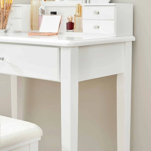 Patogi tualetinė staliuko su veidrodžiu ir taburete