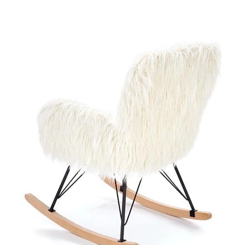 Stilinga sofa lova su natūraliomis medžio kojomis ir kreminiais apmušalais