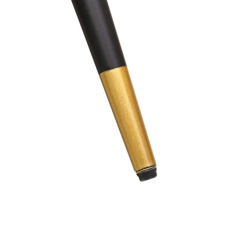 Miltelinio plieno kojos ir tamsiai žalias apmušalas sofos lovoje