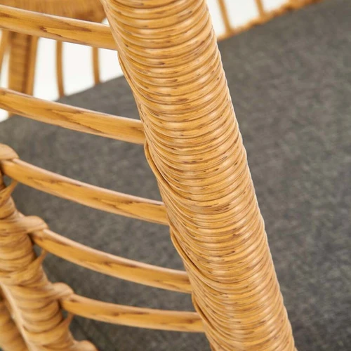 Minkštos kėdės su rotango ir plieno kombinacija