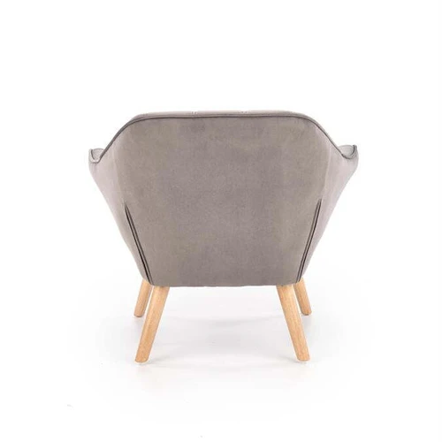 Moderni sofos lova su natūraliomis kojomis ir pilku apmušalu