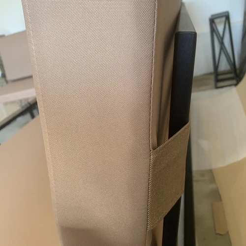 Mediniai baldai pagal individualius matmenis – tvirtumas ir stilius