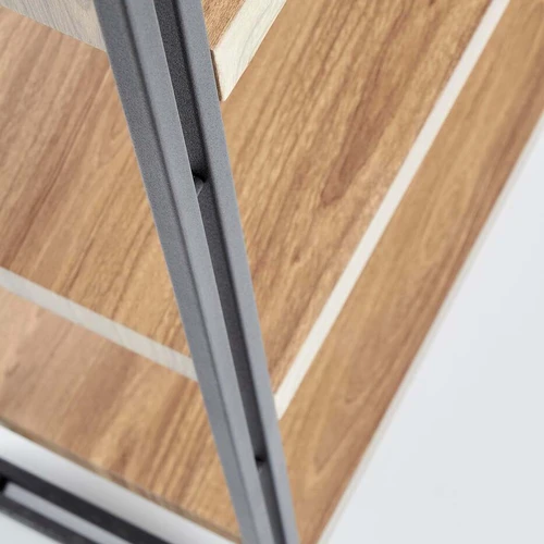 Stilinga spinta auksinio ąžuolo ir juodos spalvos