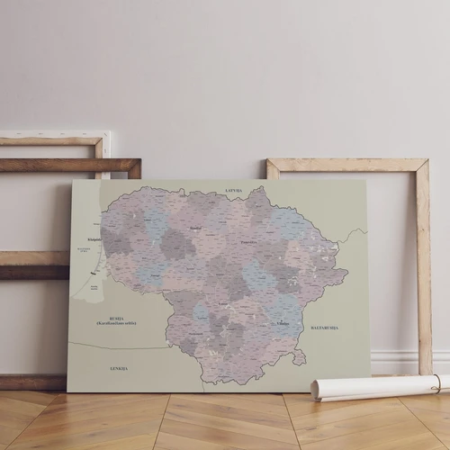 Ilgaamžiai žemėlapiai su ryškiomis spalvomis