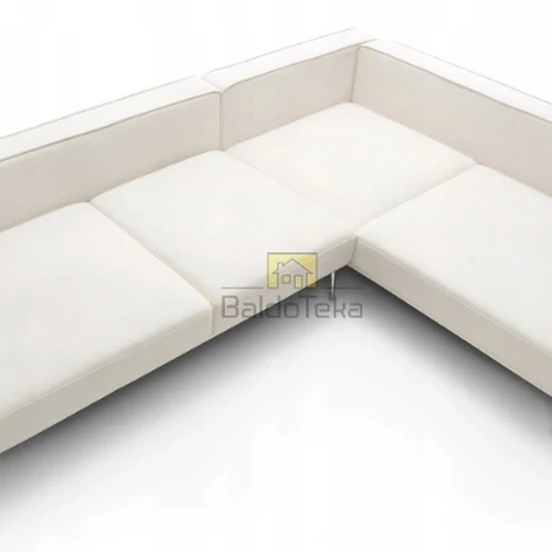 Didelė lova su moderniu dizainu ir patogumu