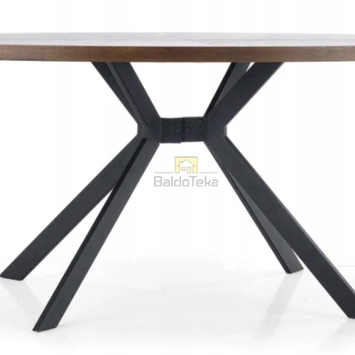 Erdvi spinta su MDF ir medžio lukšto kombinacija