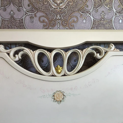 Kompaktiškos spintelės prie lovos – 345 €/vnt.