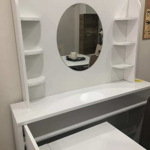 Moderni balta spintelė 94x81x14 cm