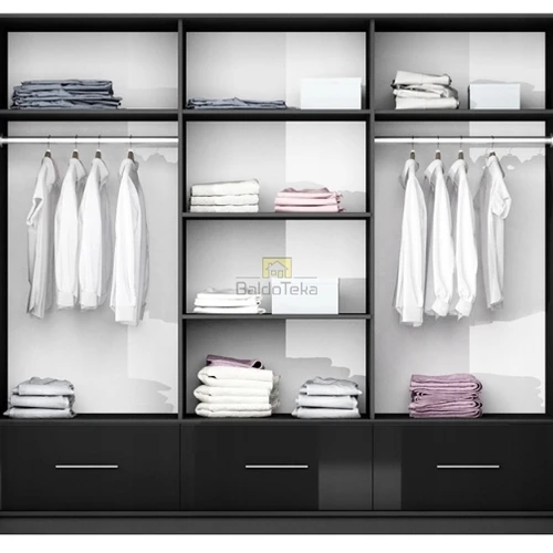 Juoda matinė spinta su blizgiu veidrodžiu