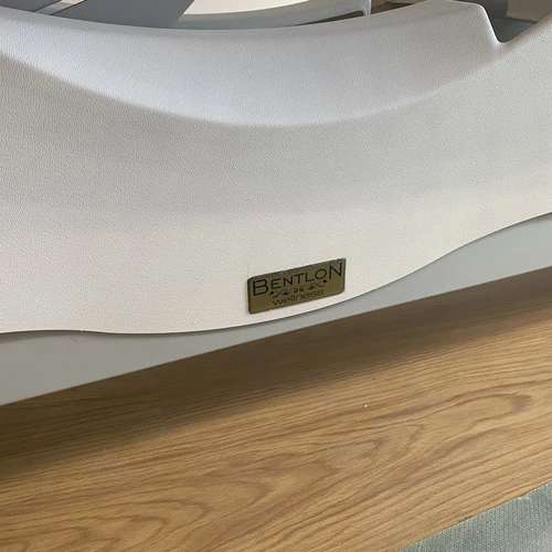Elektrinis “Bentlon Wellness” masažinis stalas – patogus ir tvirtas