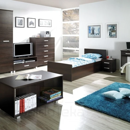 Compact Wardrobe with Customizable Door Placement