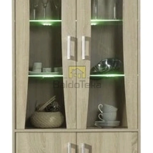 Plati ir aukšta spinta su šviesaus ąžuolo sonoma apdaila