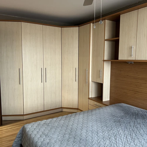 Stilinga spinta – puiki būklė, patogi laikyti daiktus