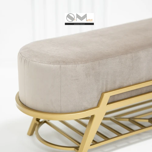 Rankų darbo minkštasuolis iš aukštos kokybės audinio