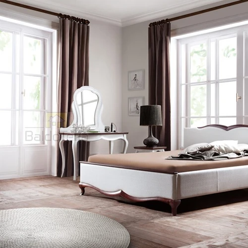 Riešuto milano spalvos stalas – tobulas namų akcentas